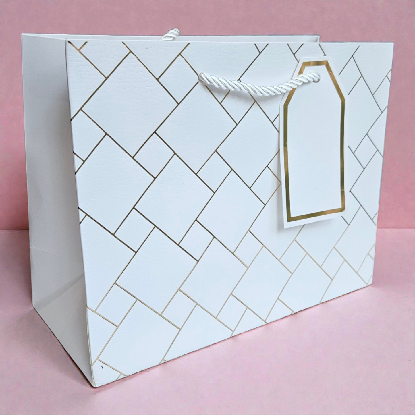 Golden lines gift / goodie bag cardboard with tag (no. 1401) horizontal design