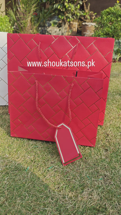 Golden lines gift / goodie bag cardboard with tag (no. 1401) horizontal design