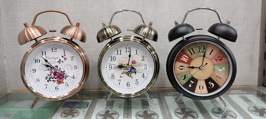Vintage metal alarm clock 10x7 cm (no.702-flower)