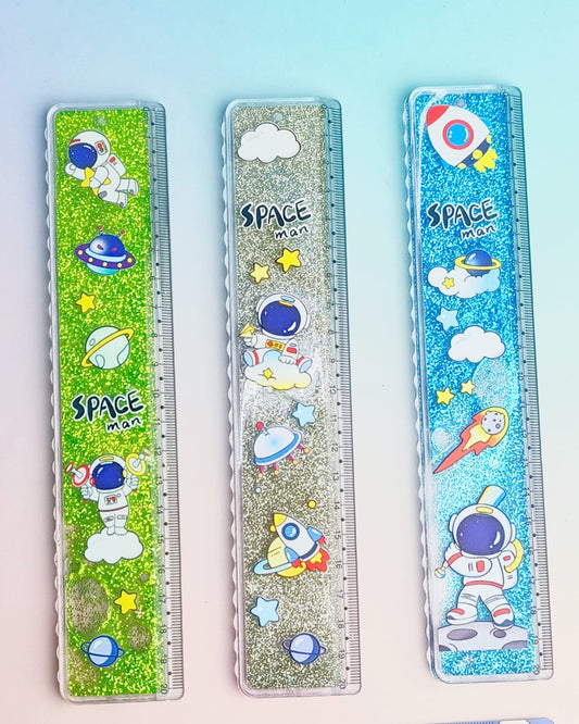 Dino Scale with shimmery Water -  8 Inch